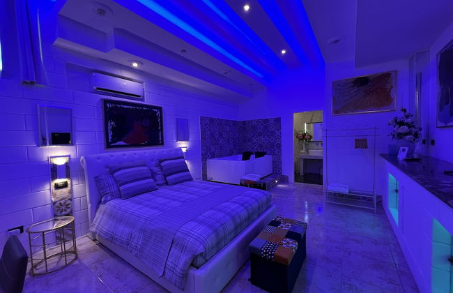 GianLuis Luxury Suites - Photo 1