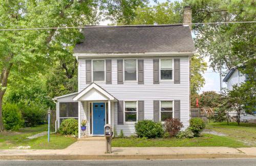 Charming Victorian Farmhouse on Historic Main St - Foto 2