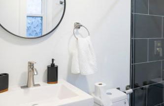 Modern Retreat Poconos 3BR Fire Pit Skiing - Foto 20