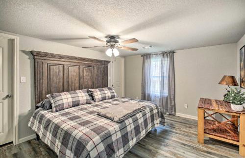 11 Mi to Lake Ouachita Family Cabin with Yard - Foto 11