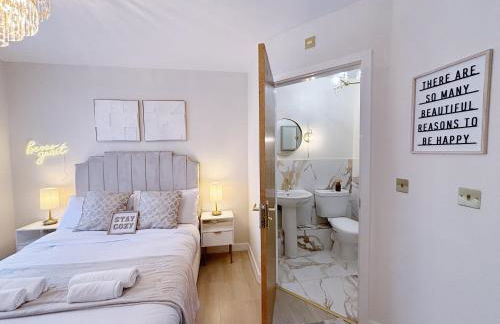 Luxury 2 bedroom Leeds City Apartment with Free parking & Jacuzzi bath - Foto 13