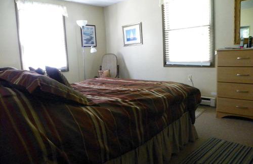 Cottage Rental on Chappaquiddick Island with Transferable Ferry Ticket Availability Massachusetts - Foto 9