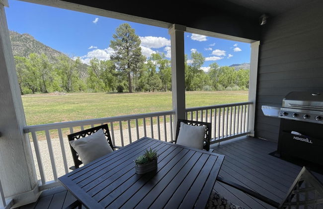 NEW 2bed 2bath With Creek and Open Spaces - Foto 12