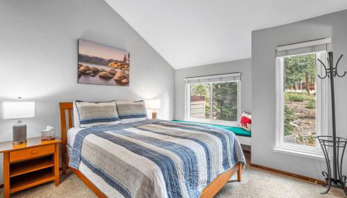 Alpine Escape: Tahoe Oasis Steps from Lake - Foto 2