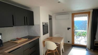 Le gîte cozy de Bouvacôte avec vue panoramique et Sauna - Foto 5, stove