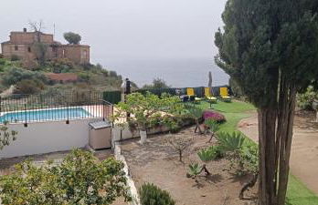 La Torrecica, con carácter andaluz y magníficas vistas al mar y Sierra Nevada - Photo 35