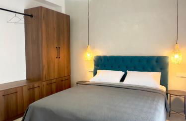 Hermes Luxury Apartment - Photo 21