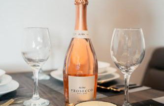 Stunning 2 Bedroom Sea View Apartment With Parking - Foto 20