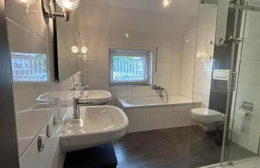 O107 XXL I 160m2 I Kamin I Balkon I 2 WC I Kücheninsel - Foto 8