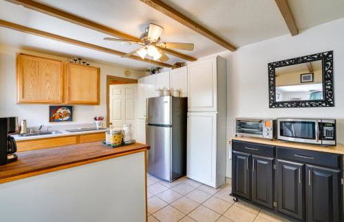 Green Valley Vacation Rental Apt with Patio and Grill! - Foto 12