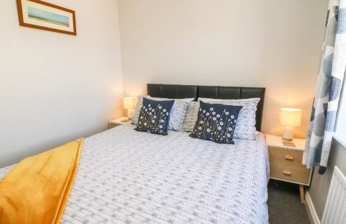 Hall View - Photo 16