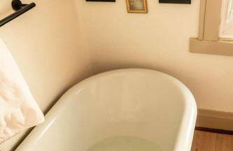 Ely Camp Haus - Vintage home in Downtown Ely - Foto 46