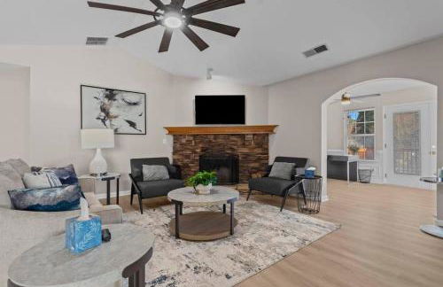 Comfortable 4BR Stay | Room for Everyone - Foto 17