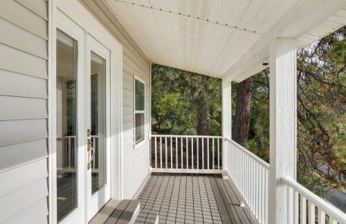 Harrison Getaway with Deck and Lake Views! - Foto 20