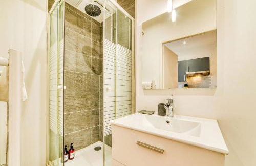 Le Victor Hugo - T2 cosy Horloge-Tassin - Foto 11