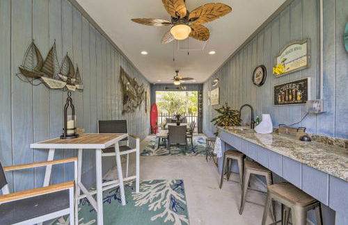 Ocean Isle Beach Home with Shared Lanai and Grill - Foto 25