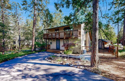 Walk to Golf and Restaurants Serene Twain Harte Gem - Photo 25