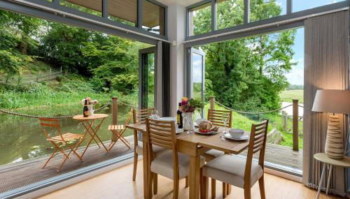 Secluded, New Forest Riverside Lodge - Foto 4, Other