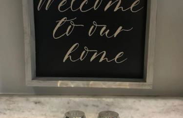 HOME AWAY HOME - Chic 2 BR Capitol Hill DC - Photo 2