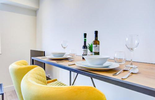 Hybrid Resi - London, Sutton, Free car or van parking - Foto 64