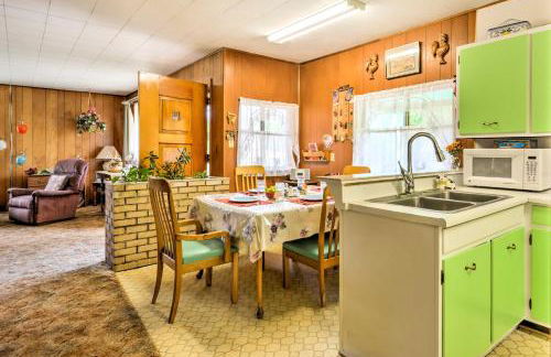 Bright Springer House with Hammock and Orchard Views! - Foto 8