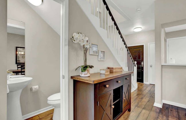 Luxury Riverfront Condo 1 BLK to Schlitterbahn! - Foto 34