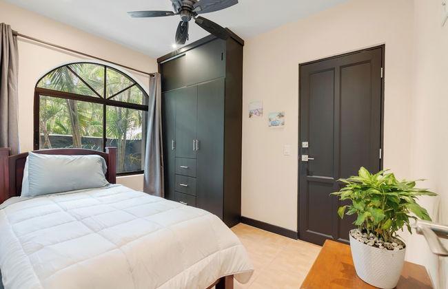 Suite 3 - Jaguar Beach & Pool 2 BR Condo - Foto 11