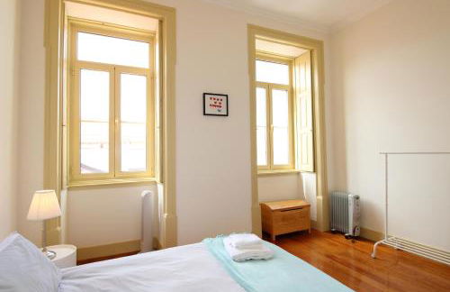 Casa 11 Cravos by LovelyStay - Foto 6