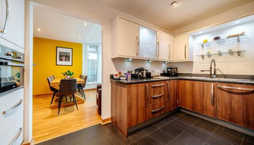 Weston's Penthouse sleep 11, 8 Beds Free Parking - Foto 5