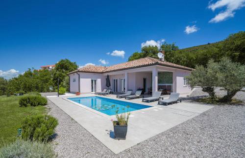 Villa Tomicich for 6 people with private pool & sea view - only 3 km from beach - Foto 8