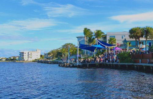 Manatee Isle - Photo 37