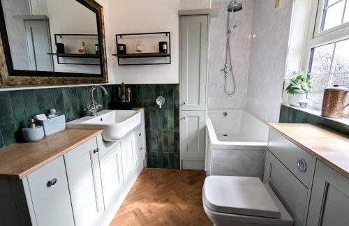 Quirky & cosy 1 or 2 bedroom house in peaceful village - Photo 42