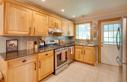 Getaway with Guest House - 6 Mi to Lake Glenville! - Foto 12