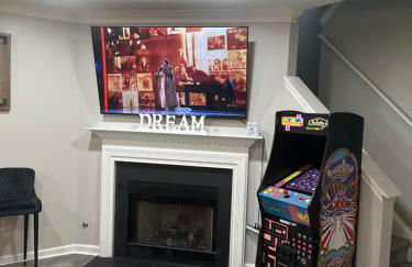 ThrillStay Team Sports Vacation Home - Foto 41