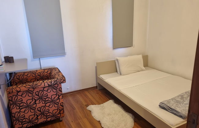 Impeccable 3-bed Villa in Nicosia - Photo 3