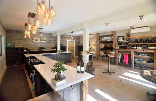 Beautiful Lakefront Chalet in the Poconos! - Foto 57