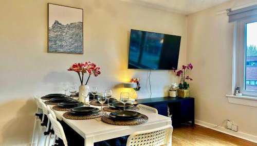 Relaxing Modern Apartment with 6 beds, New Furniture&Repair - Foto 2