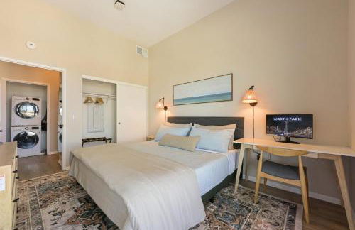 Luxury Living in N Park, 2BR, King Beds, Parking - Foto 21