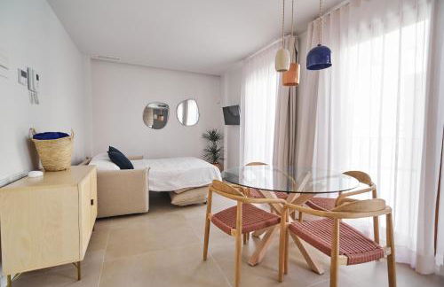 Slow Home Apartments - Photo 48