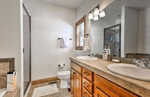 Luxe Rocky Mtn Retreat with Hot Tub - By Winter Park - Foto 12