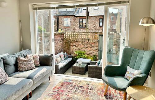 Montrose House - Photo 48