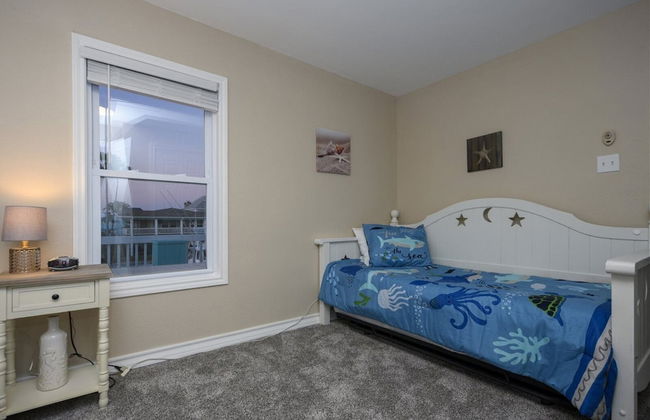 Dolphin Paradise - Photo 25