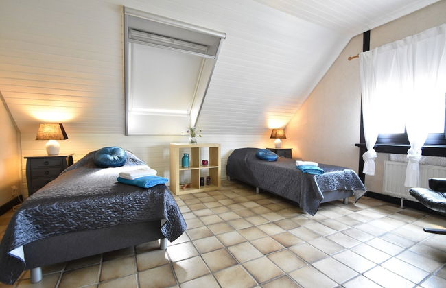 Spacious Mansion With Meadow View in Bruinisse - Foto 3