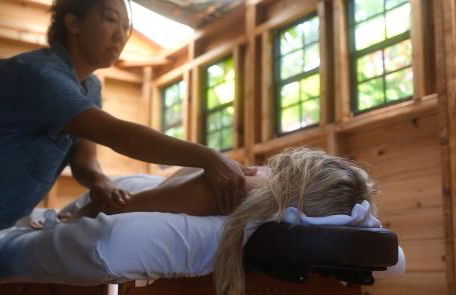 Plumeria Room on a Lush Farm on Maui's North Shore - Photo 52