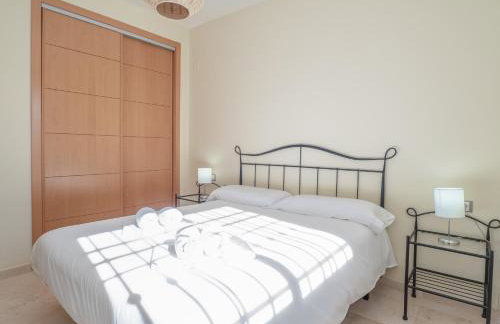 2044-Groundfloor with huge terrace and pools - Foto 11