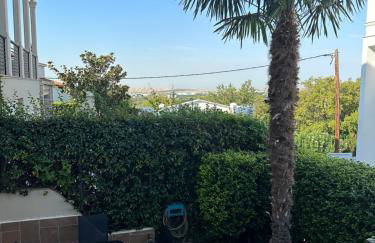 Blessings Apartment with Private Garden and Parking - Foto 28