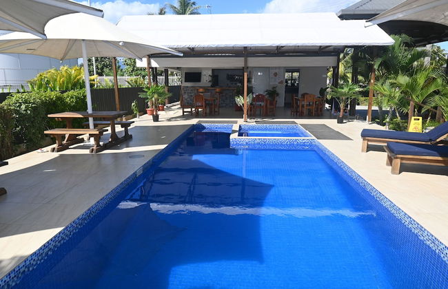 New Door Apartments - Photo 16