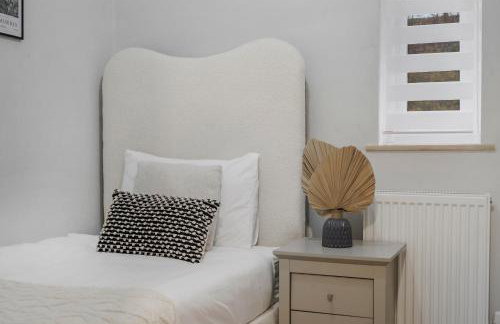 Milton Keynes 3BR, Stylish Home, Sleeps 5, Families Stays, Parking , Fast WiFi - Foto 19