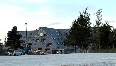 Ski Condo with Garage Parking and Pool - Foto 4