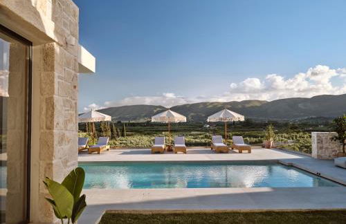 Armela Villa, with Pool & Captivating Views, By ThinkVilla - Foto 7